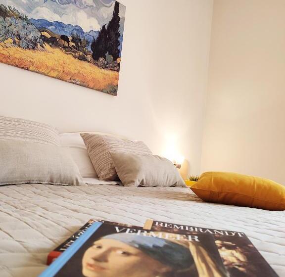 スタンダードルーム, Avantgarde