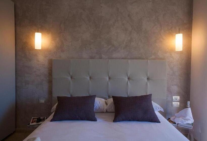 スーペリアールーム, Avantgarde