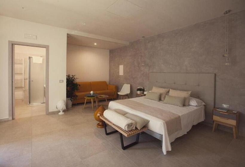 スーペリアールーム, Avantgarde