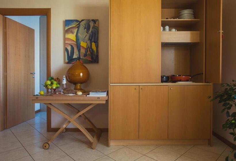 １ベッドルームアパートメント, Avantgarde