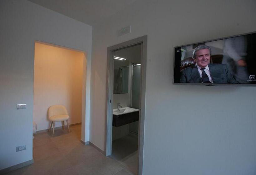 スタンダードトリプルルーム, Avantgarde