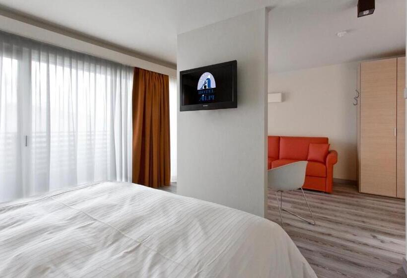 חדר משפחתי דלוקס, Delle Alpi