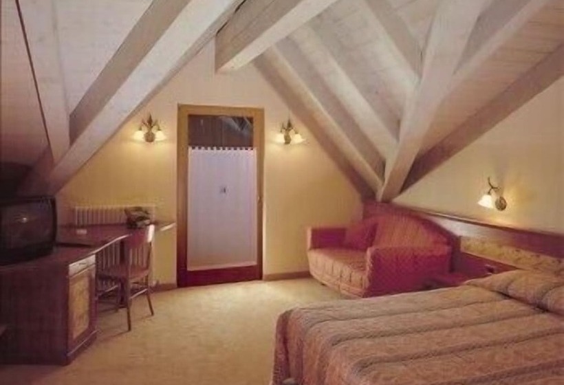 חדר דלוקס, Delle Alpi