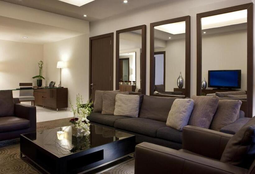 سوییت, Dusit Thani Lakeview Cairo