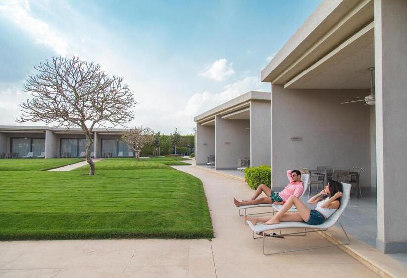 اتاق داخلی دلوکس, Dusit Thani Lakeview Cairo