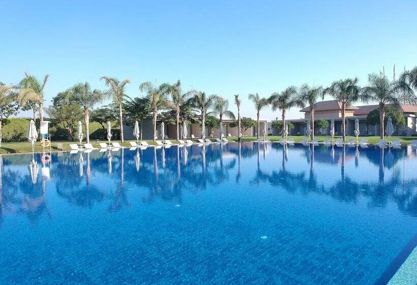 اتاق داخلی دلوکس, Dusit Thani Lakeview Cairo