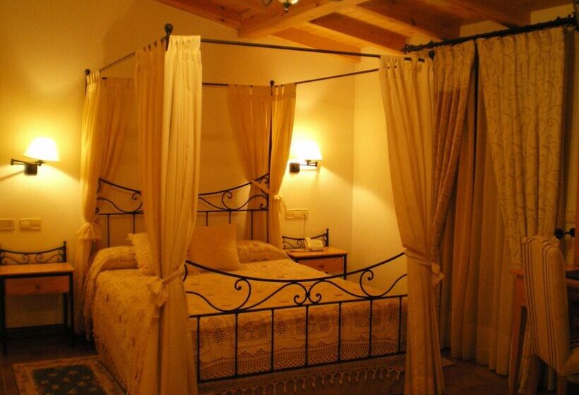 חדר סופריור, El Curro