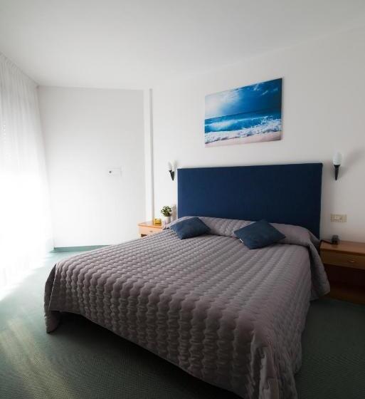 スタンダードルーム, Everest Arco