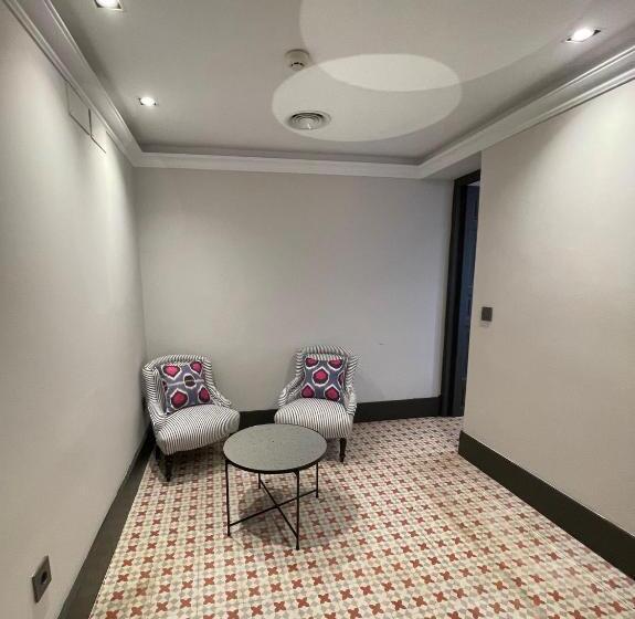 سوئیت 2 خوابه, Soho Boutique Castillo De Santa Catalina   Adults Recommended