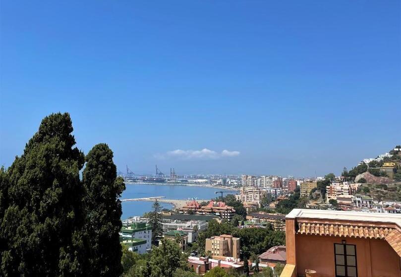 سوئیت جونیور با تراس, Soho Boutique Castillo De Santa Catalina   Adults Recommended