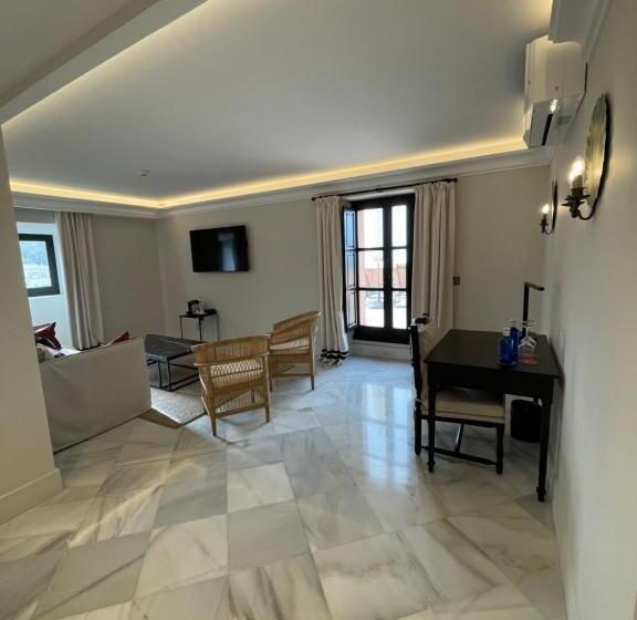 سوئیت جونیور با تراس, Soho Boutique Castillo De Santa Catalina   Adults Recommended