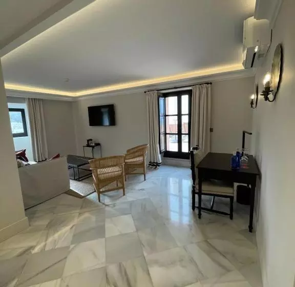 سوئیت جونیور با تراس, Soho Boutique Castillo De Santa Catalina - Adults Recommended