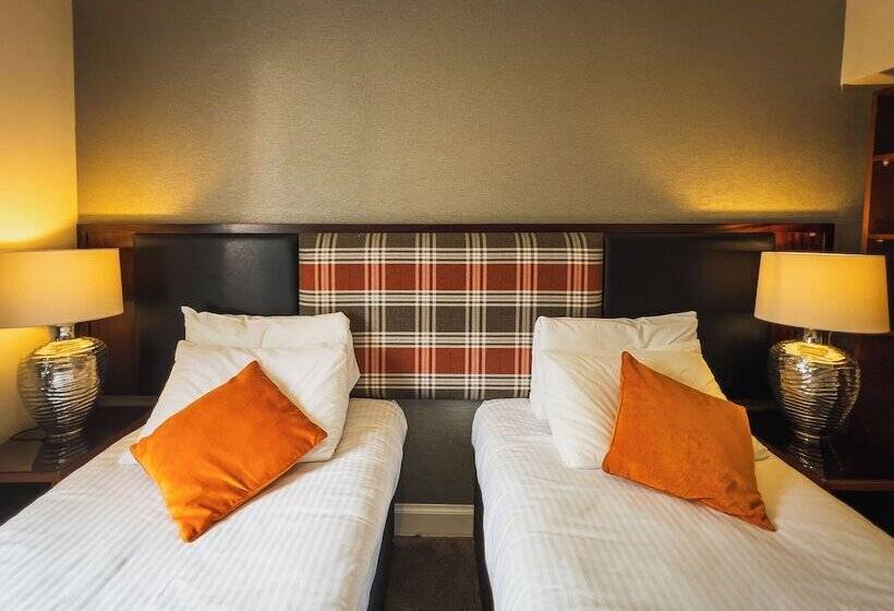 غرفة قياسية, The Crags