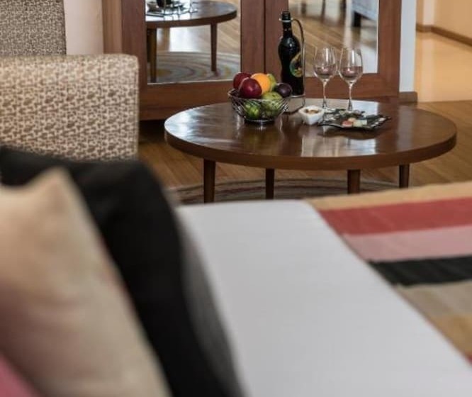 Номер Deluxe, The Park Navi Mumbai