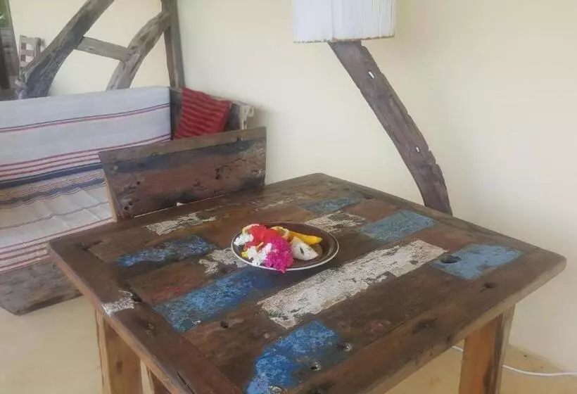 デラックスの４人部屋, White Sands