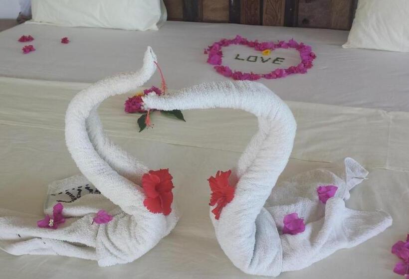 四人豪华间, White Sands