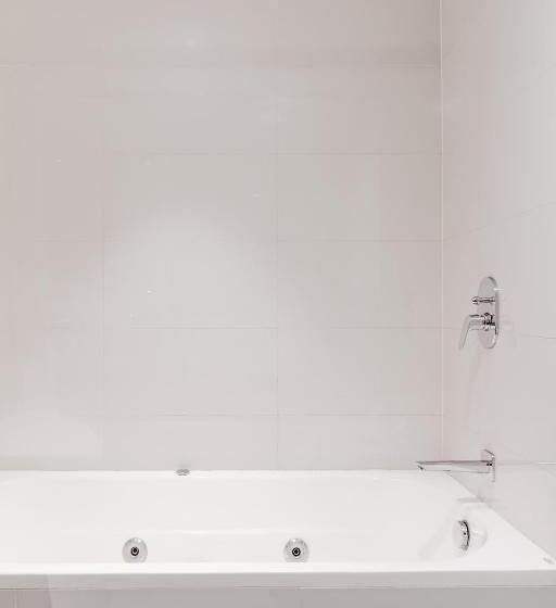 سوییت جونیور, Costa Del Sol Wyndham Tumbes