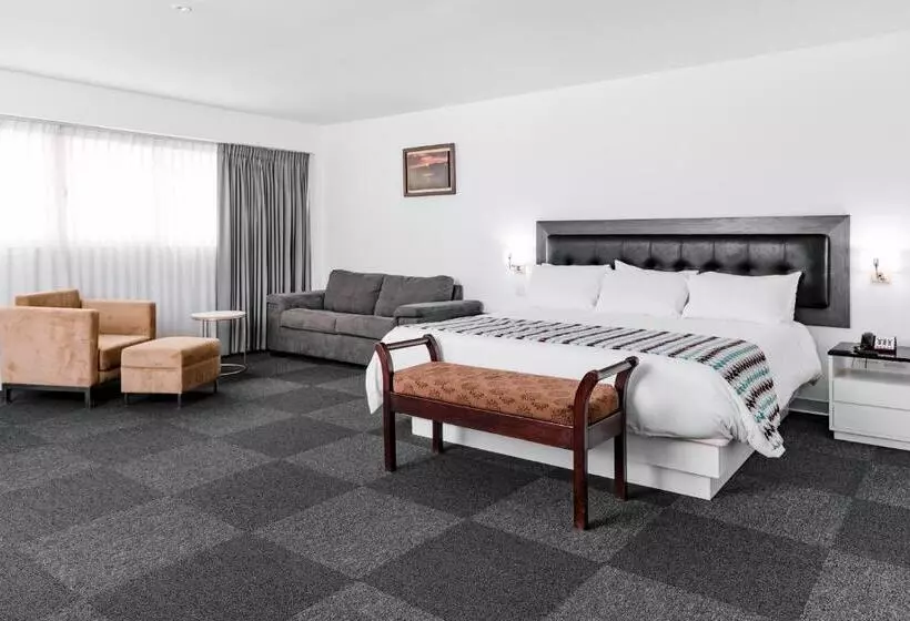 سوییت, Costa Del Sol Wyndham Tumbes