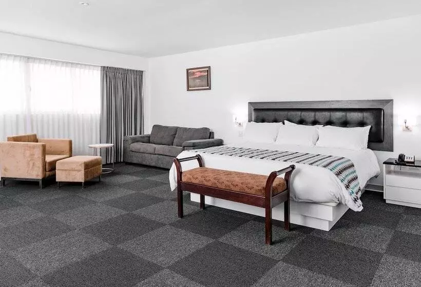 سوییت, Costa Del Sol Wyndham Tumbes