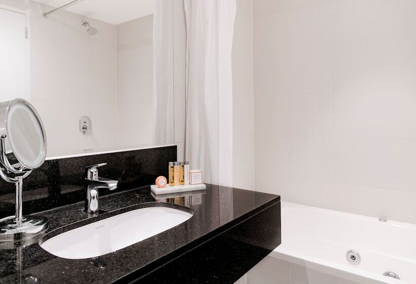 Junior Suite, Costa Del Sol Wyndham Tumbes