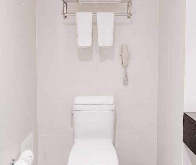 سوییت جونیور, Costa Del Sol Wyndham Tumbes