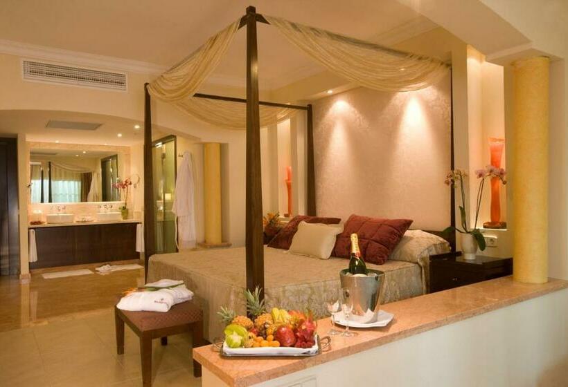 Полулюкс с Гидромассажем, Majestic Elegance Punta Cana - All Inclusive