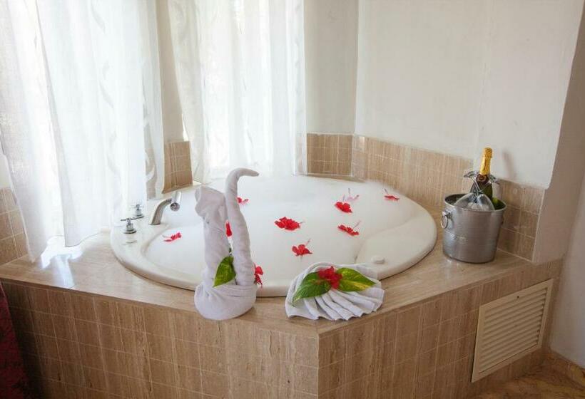 Полулюкс с Гидромассажем, Majestic Elegance Punta Cana - All Inclusive