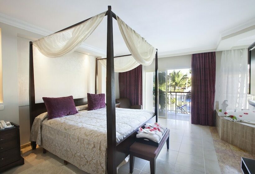 Полулюкс с Гидромассажем, Majestic Elegance Punta Cana - All Inclusive