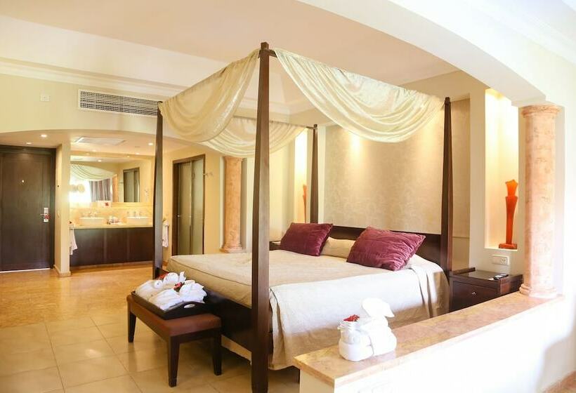 Полулюкс с Гидромассажем, Majestic Elegance Punta Cana - All Inclusive