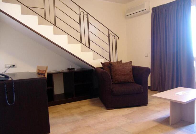 سوئیت با بالکن, Santantao Art Resort