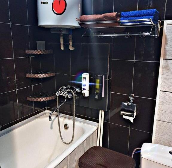 اتاق استاندارد, Status House