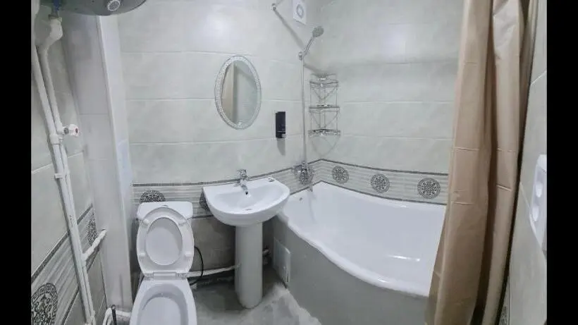 اتاق خانوادگی, Status House