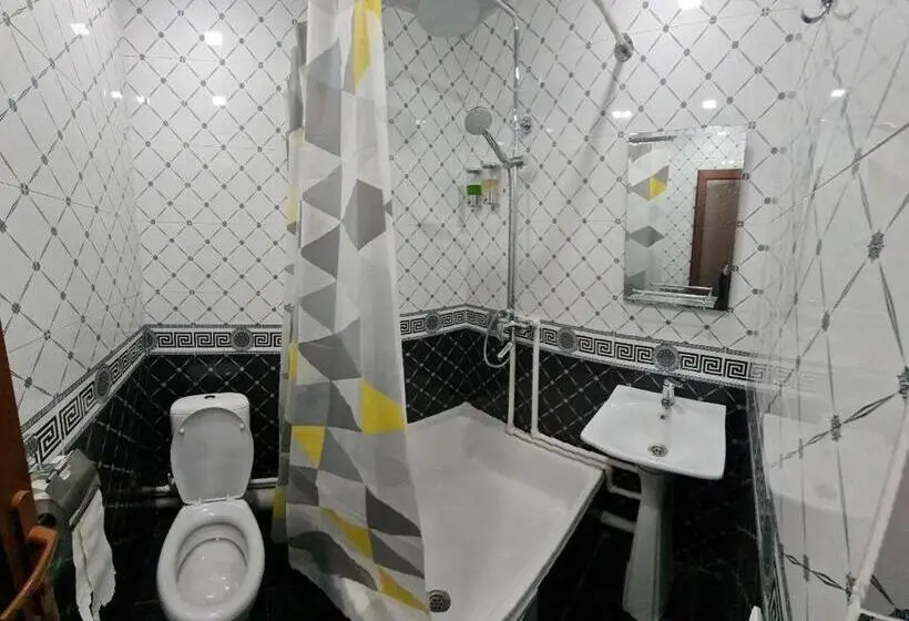 آپارتمان 2 خوابه, Status House