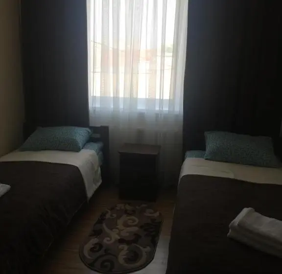 シングルデラックスルーム, Europe