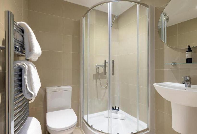 标准房带园景, Karma Salford Hall