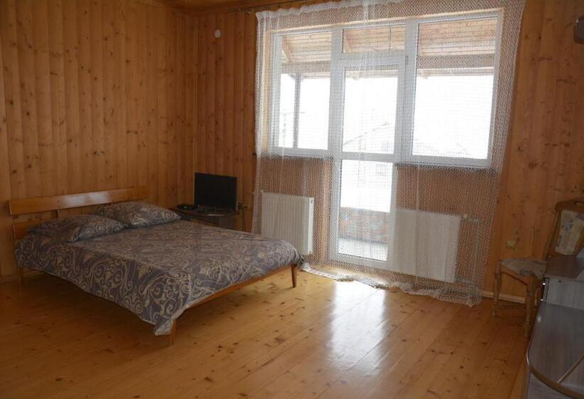 Cameră Standard, у мирослави