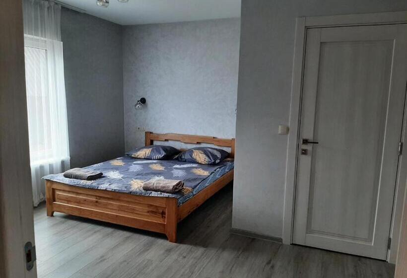 Vilă Deluxe 1 Dormitor, у мирослави