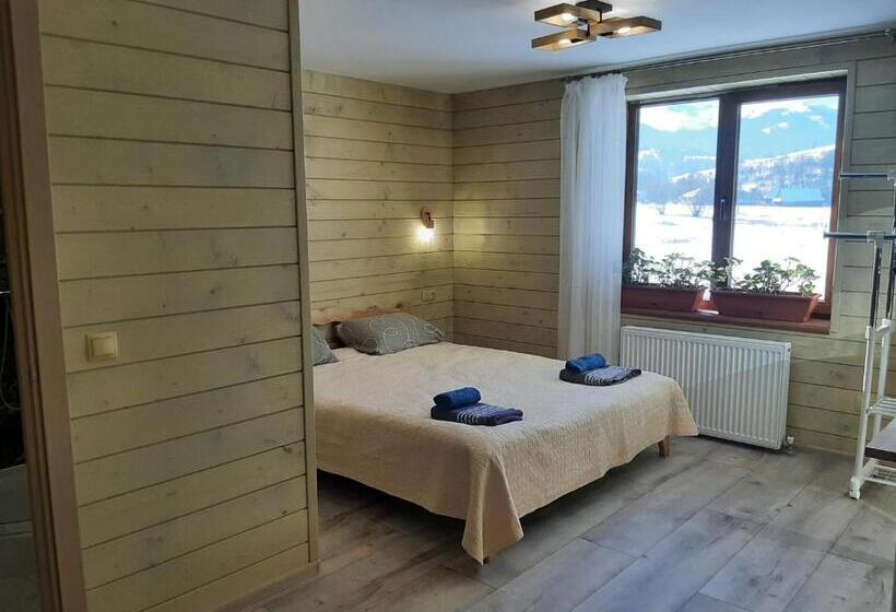 Cameră Triplă Standard, у мирослави