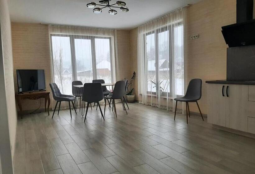 Vilă Deluxe 1 Dormitor, у мирослави