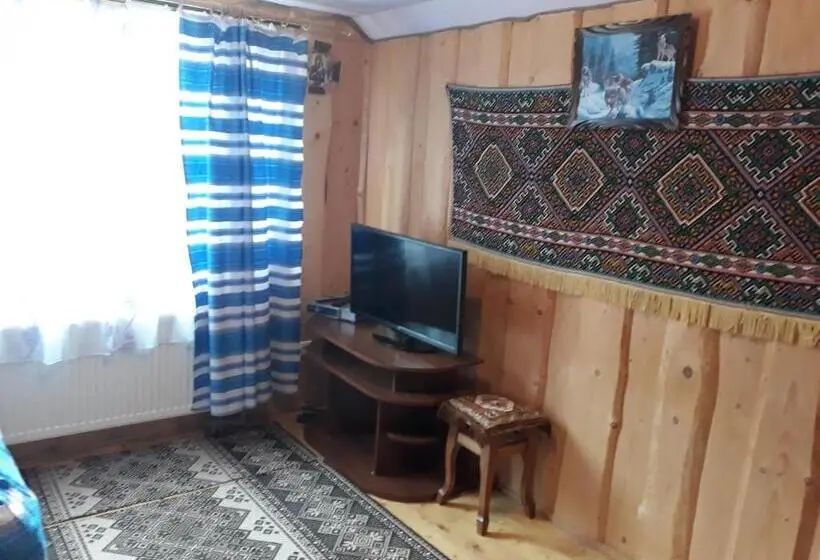 スタンダード4人部屋, Gostynnyi Dvir U Marichky