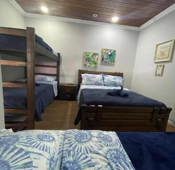 اتاق کلاسیک چهارنفره, Sarah S Place San Andres