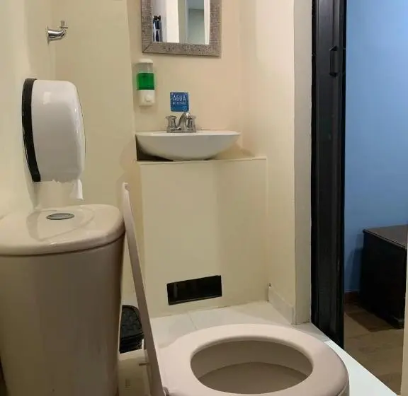اتاق استاندارد سه نفره, Sarah S Place San Andres