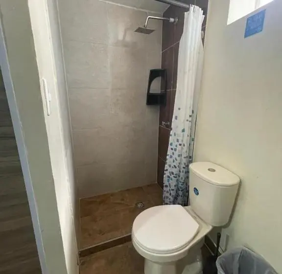 اتاق استاندارد سه نفره, Sarah S Place San Andres