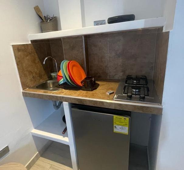 חדר לארבעה סטנדרטי עם מרפסת, Sarah S Place San Andres