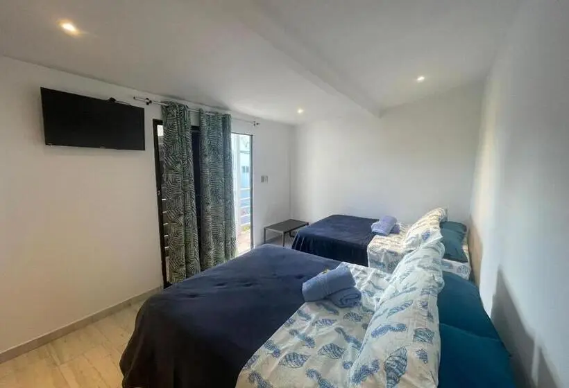 اتاق استاندارد چهارنفره با بالکن, Sarah S Place San Andres