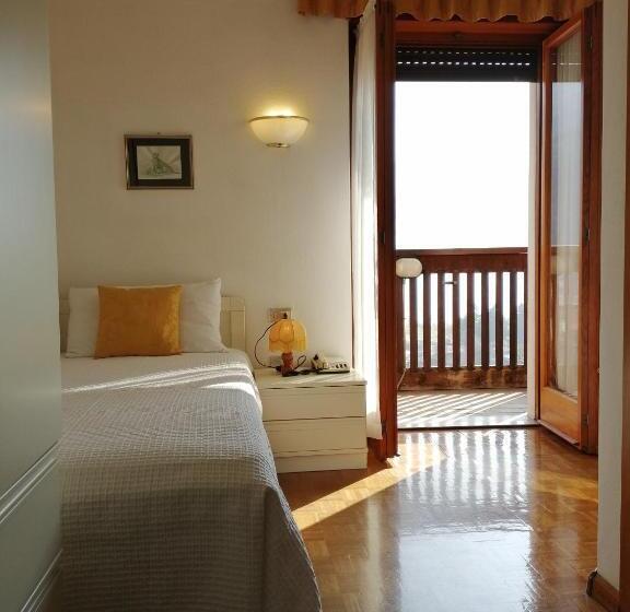 חדר סטנדרט יחיד, Albergo Stella Alpina