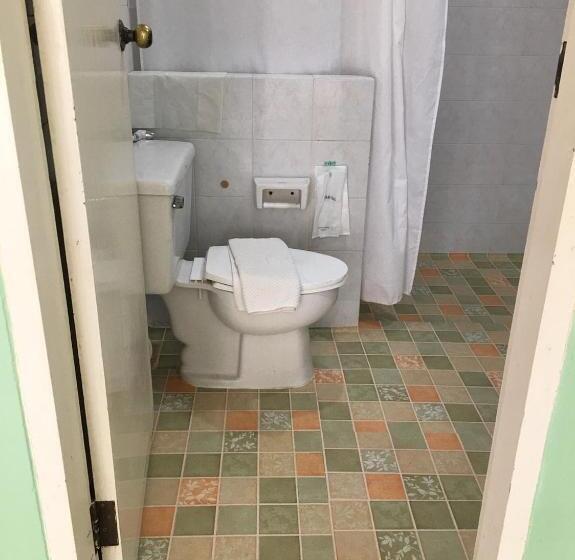 جناح, Samerdrow Khao Yai