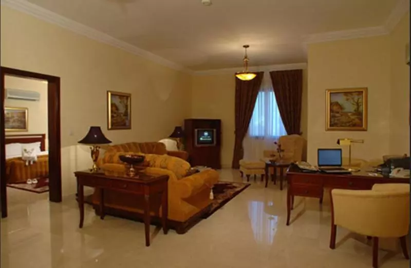 سوییت, Issham