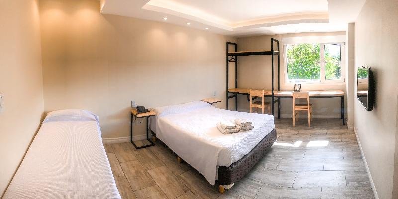 חדר סטנדרט לשלושה, Monaco