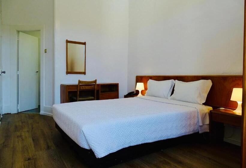 اتاق استاندارد, Poveira